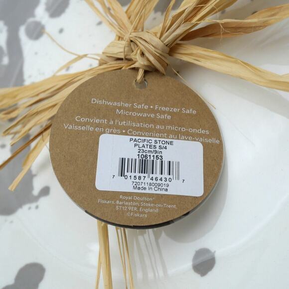NEW Royal Doulton Pacific Stone 9" Assorted Salad Plates Gray White - Picture 4 of 11